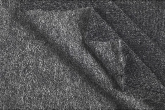 Tricot mohair gris