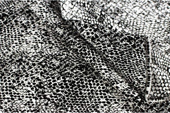 Jacquard serpent